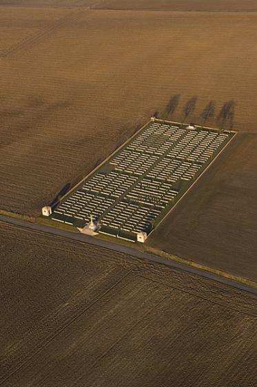 Somme - Ovillers CWGC.